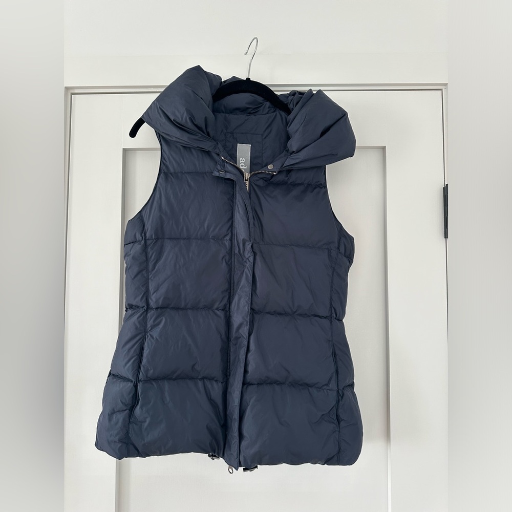 add Italy Navy Down Vest with puff collar size 44 /6 $600 retail